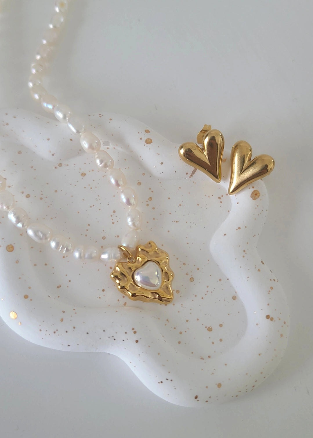 Golden Heart Pearl Necklace