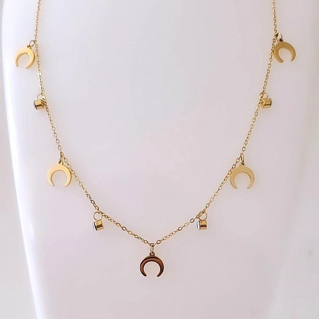 All Moon Necklace